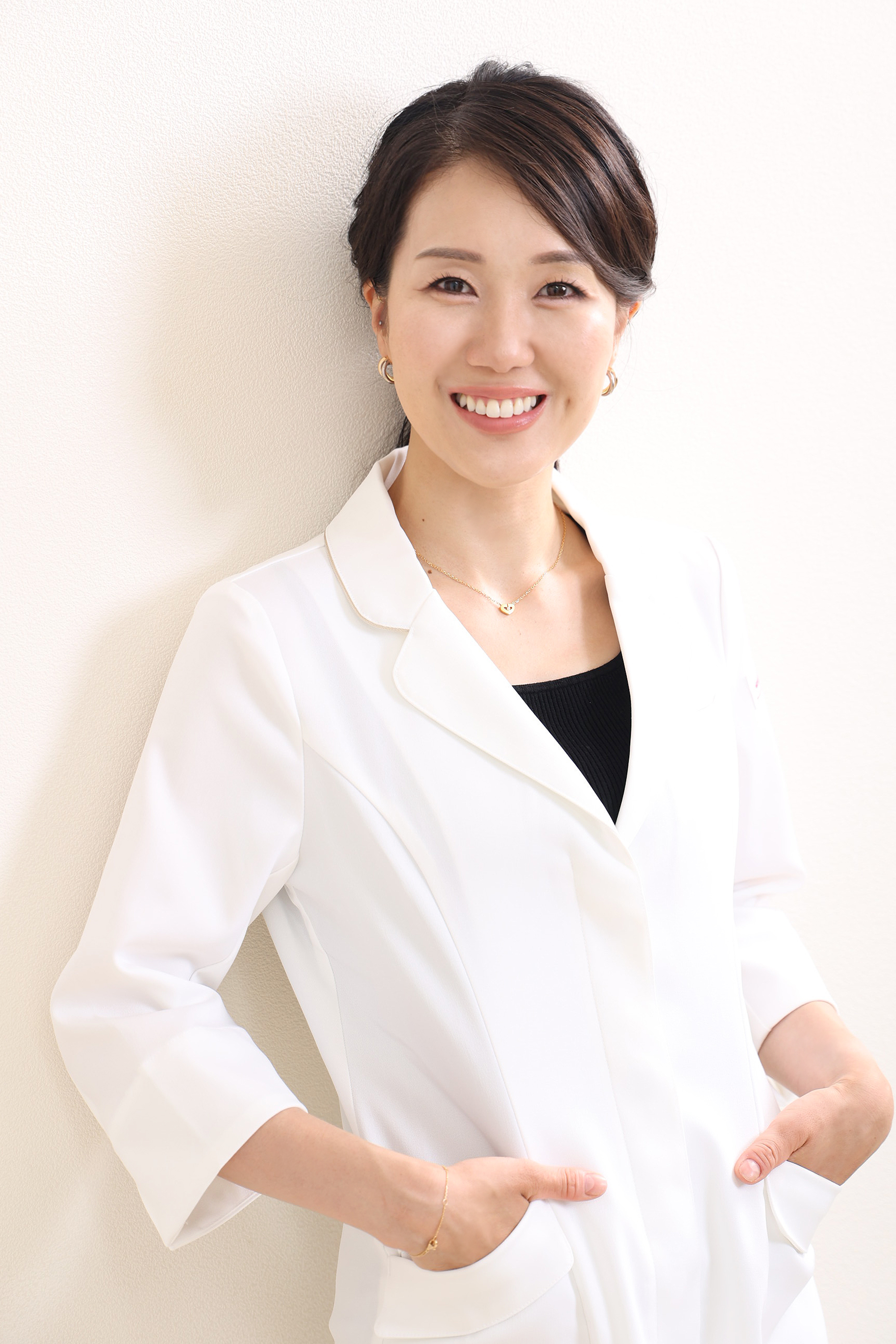 株式会社紫妃彩 代表 黒木 彩